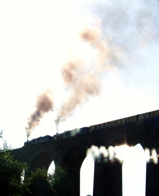 King Edward 1st and 5029 Nunney Castle on Angarrack Viaduct heading east King Edward 1st and 5029 Nunney Castle on Angarrack Viaduct heading east